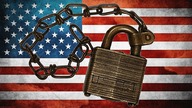 Kłódka Master Lock z USA - ciekawa konstrukcja z pływającym rdzeniem nadesłana przez widza.