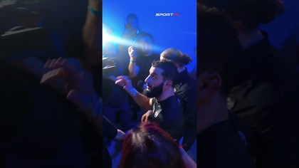 KOCHAM CIĘ, Mamed!  Tak Chalidow opuszczał halę