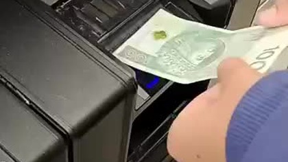 Au