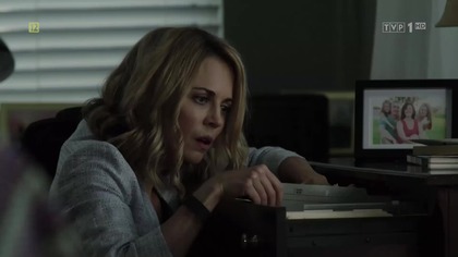 Kyle (Dan Payne) i Sophia (Kelly Sullivan) zdecydowali się na separację. Jednak dla dobra nastoletniej c&oacute;rki Emmy (Alisha Newton) postanawiają uratować swoje małżeństwo. W ich życiu niespodziewanie zjawia się Claire (Anna Van Hooft), atrakcyjna sąsiadka, z kt&oacute;rą Kyle nawiązuje przelotny romans. Wkr&oacute;tce okazuje się, że kobieta jest w ciąży i spodziewa się dziecka mężczyzny. Pr&oacute;buje przekonać Kylea, że jego była żona chce ją zamordować.