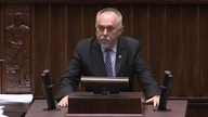 Demokracji w Polsce nie ma.  Wystąpienie śp.  Posła Janusza Sanockiego z 2019 roku wciąż aktualne w 