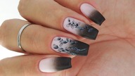 Black gradient, babyboomer nails art / Gabrielle Charbonne