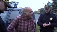 Uciążliwy mieszkaniec Dąbrowy. Kolekcjoner śmieci w defensywie