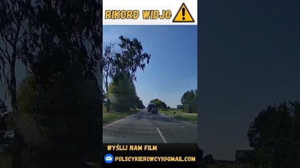 Ciężarówka gubi nadkole podczas wyprzedzania #shorts #rikordwidjo #polscykierowcy #dashcam #polska