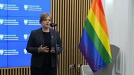SKANDAL W MINISTERSTWIE! ZAMIAST POLSKIEJ FLAGI - TĘCZOWA mp4 686x432