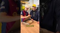 DOSTAŁ ZŁA PIZZĘ