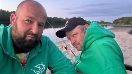 Zacznij wspierać ten kanał, a dostaniesz te bonusy:
https://www.youtube.com/channel/UC4vbIUN4U2loFSTIZyYBuug/join

Znajdziesz mnie:
 Facebook: http://www.facebook.com/wedkowanie
 Grupa Obóz Łowcy:  https://www.facebook.com/groups/lowca
 Tiktok: https://www.tiktok.com/@lowcalucio
 Instagram: https://www.instagram.com/wedkowanie/
 YouTube: http://www.youtube.com/wedkowanie
 Kontakt na stronie https://wedkarstwo.lucio.pl/

Wędkarstwo Lucio to nieszablonowe filmy wędkarskie z wypraw nad wodę. Ciężko doszukać się tu nadęcia, ustawianych brań i sztuczności charakterystycznych dla programów telewizyjnych. Od 2010 roku zrzesza w serwisie YouTube największą w Polsce społeczność pasjonatów wędkarstwa. Filmy są darmowe i publikowane co najmniej raz w tygodniu. Powstają podczas spontanicznych wypraw na ryby Łukasza Żółtego założyciela Wędkarstwo Lucio i jego znajomych. Jest to dokument ukazujący jak pięknym sportem i hobby jest wędkarstwo. Raz w roku organizowane są ogólnopolskie 2-u dniowe zawody wędkarskie o Puchar Wędkarstwo Lucio, w których zawodnikami są widzowie z całej Polski.

od 2021r. - obecnie, udział w programie Jedziemy na ryby emitowanym w Polsat Play i Super Polsat, od 2024 w Canal+
2020r. po 10 latach kanał przekracza 100 tys. subskrypcji
2018r. pierwszy Puchar Mini Łowca dla dzieci
2017r. powstaje koło wędkarskie Łowca
2016r. top 10 najchętniej oglądanych kanałów na Polskim YouTube w kategorii sport wg. Sotrender, nieprzerwanie od 2015 roku
2015r. srebrna odznaka PZW za zasługi dla wędkarstwa polskiego, powstaje sklep wędkarski Łowca
2014r. wyróżnienie Planete+ dla najbardziej inspirującego vlogera
2013r. finał Blog roku organizowanego przez Onet.
2010r. nieprzerwanie lider filmów wędkarskich na Polskim YouTube