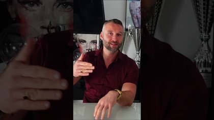  Chcesz Ze Mną Pracować? Wypełnij  https://uniqueseo.pl/oferta/
Kurs o Reklamie https://szkolenie.rafalszrajnert.pl/jak-zrobic-dobra-reklame/
Mój blog https://www.rafalszrajnert.pl/
SUBSKRYBUJ: Jeżeli film Ci się podoba - daj kciuk w górę. 
___________________________________________________
Polecane narzędzia.

Narzędzia SEO:

Edytor i content - https://uniqueseo.pl/kup/contadu/
Edytor i content - https://uniqueseo.pl/kup/surfer/
Edytor i content - https://uniqueseo.pl/kup/senuto/
Linki i analityka - https://uniqueseo.pl/kup/semrush/
Wtyczka wordpress SEO - https://uniqueseo.pl/kup/rankmath/
Wtyczka wordpress page speed - https://uniqueseo.pl/kup/wprocket/

Sklepy internetowe:

- https://uniqueseo.pl/kup/redcartsklep/
- https://uniqueseo.pl/kup/shopify/
- https://uniqueseo.pl/kup/shyshop/

Platforma do sprzedaży kursów online :

- https://uniqueseo.pl/kup/wp-idea/

Email marketing:

- https://uniqueseo.pl/kup/mailerlite/
- https://uniqueseo.pl/kup/getresponse/

Automatyzacja cold maili i emaili: 

- https://uniqueseo.pl/kup/woodpecker/

Hostingi i domeny:

- https://uniqueseo.pl/kup/hosting/
- https://uniqueseo.pl/kup/seohost/

Grafiki, filmy, szablony do stron internetowych - https://uniqueseo.pl/kup/envato/
Callpage i oddzwanianinie - https://uniqueseo.pl/kup/callpage/
Czatbot na FB i Instagram - https://uniqueseo.pl/kup/manychat/
Landingi  https://uniqueseo.pl/kup/landingi/
Autowebinary i webinary - https://easywebinar.com/?fprde59t 
Autowebinary i webinary - https://uniqueseo.pl/kup/clickmeeting/
Formularz i quizzy - https://uniqueseo.pl/kup/quill/

Zaawansowana analityka:

- https://uniqueseo.pl/kup/hyros/

Zarządzanie projektami w firmie i CRM:

- https://uniqueseo.pl/kup/clickup/
- https://uniqueseo.pl/kup/monday-com/
- https://uniqueseo.pl/kup/firmao/
___________________________________________________
Tu mnie znajdziesz:
Instagram: https://www.instagram.com/rafalszrajnert 
TikTok: https://www.tiktok.com/@rafalszrajnert
Linkedin: https://www.linkedin.com/in/rafal-szrajnert/
Facebook: https://www.facebook.com/rafalszrajnertcoaching
_________________________________
Apple Podcasts: https://podcasts.apple.com/pl/podcast/doradztwo-szkolenia-coaching-rafa%C5%82-szrajnert/id1517196733

Spotify Rafał: https://open.spotify.com/show/2HF9w1prr8NCaX8Lolm3vc 


___________________________________________________
Subskrybuj! 
https://www.youtube.com/c/RafałSzrajnert?sub_confirmation1