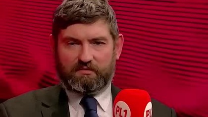 Bartosz Kopczyński @PoradnikNarodu · 1 g.  .  @GrzegorzBraun chce Polski dla Polaków.  Dlatego  mp4 686x432
