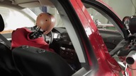 Naprawa dw&oacute;ch sk&oacute;d po crashteście w r&oacute;żnych serwisach i ponowny crashtest.
