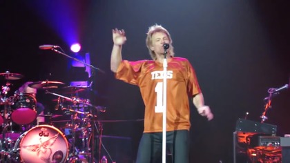 Bon Jovi - Twist And Shout (Austin,Texas 2013) LIVE