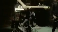 Blur - Song 2 (1997)