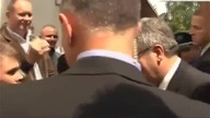 Prezydent Bronisław Komorowski dostał jajkiem