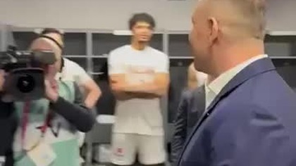 PREZYDENT NAWROCKI W SZATNI PO WYGRANYM MECZU Z ŁOTWĄ!