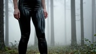 Lara Croft schyla się popieczarka, Polska
