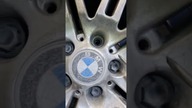 Co robi właściciel BMW na warsztacie gdy spadnie śnieg ?