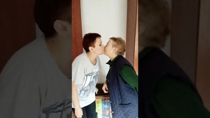 Dzieckiem jesteśmy w każdej fazie życia tylko buty się zmieniają #shorts #dc #dzieńdziecka #miłość