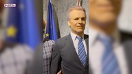 Amerykańscy turyści pękają ze śmiechu w Polonia Wax Museum