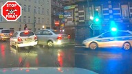 Pirat drogowy taranuje Nissana podczas ucieczki podczas pościgu ulicami Bytomia.  STOP PIRAT