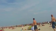 Ruch bije meksykanc&oacute;w na plaży(nagrane amatorską kamerą)