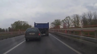 Idiota na drodze doprowadza do groźnego wypadku