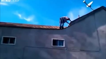 SALTO Z DACHU