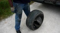 Ręczne pakowanie opon - jedna w drugą