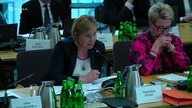 Magdalena Filiks kontra Michał Dworczyk.  Cieszę się, że Pan się tak dobrze bawi.