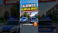  Policja blokuje drogę.  Kierowcy stoją i czekają.  Słuszna reakcja? #shorts #polskiedrogi #policja