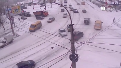 Kolumna transportu spychacza