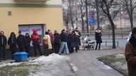 Rekordowa kolejka po pączki na Woli. Stali od 3.00 w nocy!