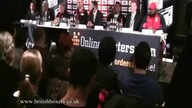 Chisora dostaje butelką od Haye
