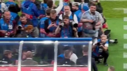 Lewandowski z drużyną w trakcie hymnu #shorts