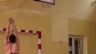 Jak posprzątać górne półki na święta gdy nie posiadasz drabiny #shorts