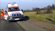 Wyprzedzanie zakończone w rowie