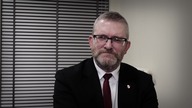 Braun; Nie chcę się grzebać w bagnie! (1080p 50fps H264-128kbit AAC)