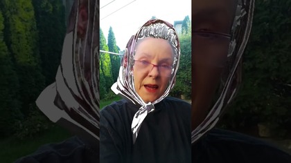 Ładna, czy stara?  #shorts #parodia #humor #sąsiadka #skecz #komedia #scenki #dc #ladna #stara #fyp