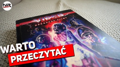 Książka Video Nasties to dla mnie powrót do tych pięknych czasów gdy codziennie zasiadałem przed komputerem i ogladałem najbardziej hardcorowe horrory jakie dane mi było znaleźć. A wierzcie mi miałem produkcje o których włos się jeżył na głowie. Teraz sami możecie o tych filmach poczytać i być może obejrzeć także. Zapraszam!

#videonasties #horror #zakazane

sub: http://bit.ly/2staazF
wesprzyj mnie na: https://patronite.pl/nrgeek
Film posiada polskie napisy wygenerowane automatycznie
The film has English subtitles generated automatically


Obrażanie mnie lub bezpodstawne oskarżenia o jakiejkolwiek treści  ban

Podobało się? Daj łapiszona w górę, motywuje mnie to do dalszej pracy. Dzięki!

Zapraszam także do oglądania moich innych filmów.

Ponadto znajdziecie mnie na facebooku gdzie będzie trochę więcej nowych informacji, także śmiało możecie lajkować albo i nie :) Wybór należy do Was

Napisz do mnie: nrgeek00@gmail.com 
Fejsbuczek: https://bit.ly/2kPiLdZ 
Oficjalna grupa NRGeekowcy: https://bit.ly/2lUra00
Twitter: https://bit.ly/2lZpYbO
Discord: https://bit.ly/39Awyhv
Twitch: https://bit.ly/2m00dYA 
TikTok: https://www.tiktok.com/@nrgeek
Instagram: https://bit.ly/2lUZIz8 
Płyta Kamikaze - Ostatni Raz: https://t.ly/VADKK 
Płyta Kamikaze  Król Niczego: https://bit.ly/3ykrloA
Geekowskie koszulki: https://patronite-sklep.pl/tworca/nrgeek/

Moj aktualny komp:
CPU: Intel Core I9-13900K
Chłodzenie: Corsair iCUE H170i Elite LCD
Płyta: Asus ROG Maximus Z790 Hero
GPU: NVIDIA Geforce RTX 4080 FE
RAM: 64 DDR5 G.Skill Trident Z5 RGB 6000MHz
Monitor: 32 AOC Agon Pro AG324UX
Dźwięk: Teufel Cinebar One
Grabber (używany): Avermedia Live Gamer 4K x2
Obudowa: Phanteks Enthoo Primo
Mysz: Logitech MX Master 3
Klawiatura: Logitech G19
Słuchawki: Logitech G733
Mikrofon: Blue Yeti X
Kamerka: Elgato FaceCam Pro
Kamerka: Logitech Brio 4K Stream
RetroScaler: Retrotink 4K

Moje konsole
Playstation
Playstation 2 + HDD
Playstation 3
Playstation 4
Playstation 5
PSP
PS Vita
Xbox
Xbox 360
Xbox One X
Xbox Series X
Nintendo 64
Nintendo Entertainment System
Nintendo Gamecube
Nintendo Wii
Nintendo WiiU
Nintendo Switch
Sega Mega Drive
Sega 32X
Sega Mega-CD
Sega Game Gear
Sega Saturn
Sega Dreamcast
Atari 2600
Atari Jaguar
Amiga CD32 + TF360
Philips CD-I 450
Panasonic 3DO FZ-1, FZ-10

Witajcie na kanale NRGeek, znajdziecie tutaj recenzje, opisy sprzętu, pogadanki o latach przeszłych. Mój kontent jest nacelowany głównie na gry: retro, 2D, 3D, strzelanki, horror, przygodówki, fps. W zasadzie gram we wszystko co mi się podoba jak i co mi się nie podoba o czym możecie się dowiedzieć z serii w której omawiam najgorsze, najsłabsze i najgłupsze gry. Poza tym jestem ukierunkowany na fajne gry, nie tylko najnowsze, ale też stare gry które uwielbiam. Czego nie znajdziecie na kanale? Raczej nie ma co liczyć na minecraft, fortnite, league of legends, csgo czy dota, również gameplay nie jest moim ulubionym formatem,  Zapraszam do subskrypcji i komentowania filmów które Wam się podobają lub nie - NRGeek