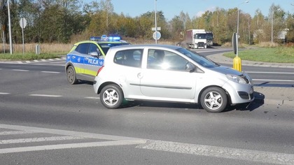 Kolizja na skrzyżowaniu ulic.  Reja i Chopina.  Kobieta w Renault nie ustąpiła pierwszeństwa
