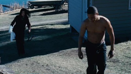 Gatunek: Dramat, Thriller, Akcja
Premiera: 22 marca 2006 (Światowa)
Reżyseria: Andy Cheng
Scenariusz: J.C. Pollock, Andy Cheng
Produkcja: Kanada, USA
Czas trwania: 1h 47m

..::OPIS::..

Agent Secret Service i dociekliwa dziennikarka starają się ustalić, kto zlecił zamach na prezydenta Stan&oacute;w Zjednoczonych.

..::OBSADA::..

 Cuba Gooding Jr. .... Alex Thomas
 Angie Harmon .... Kate Crawford
 James Woods .... Vaughn Stevens
 Anne Archer .... Pierwsza Dama
 Jack Scalia .... Prezydent