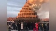 W Rosji, w rejonie Kaługi, spalono imitacje Wieży Babel.