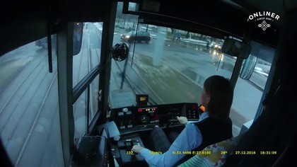 Tramwaj kontra samochód