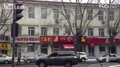 Odśnieżanie dachu