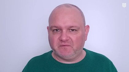 Kim jest tajemniczy ochroniarz tiktokera Crawly¿ Czy będzie kicał po McDonalds