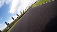 M&oacute;j uślizg w 2:50, przy 100mph na torze Mallory, UK