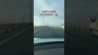 Tesla na moście z Danii do Szwecji 