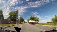 Pościg za kierowcą ciężarówki, który staranował osobówkę