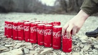 Coca-cola pyramide VS LAVA