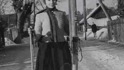 16-letnia Alwida Bajor na Śnipiszkach w Wilnie, 1958 r..