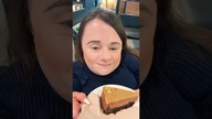 Test tarty pistacjowej ze Starbucks  | #shorts | Magdalena Augustynowicz